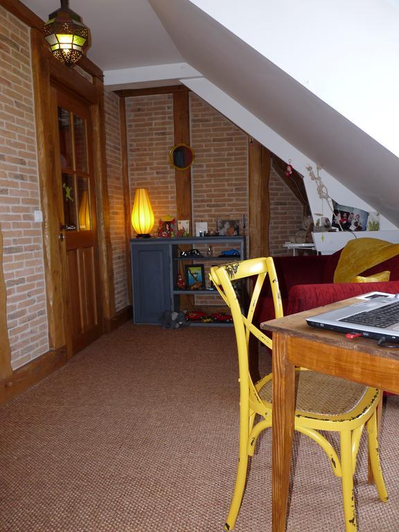 Chambres D'Hotes La Breachere Yvre-l'Eveque Ngoại thất bức ảnh